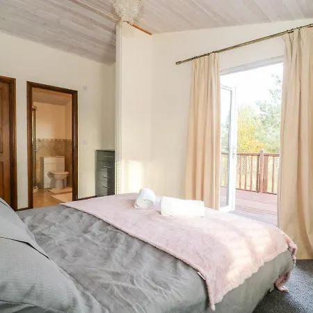 Holiday home Oakwood York