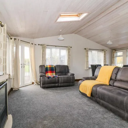 Oakwood Holiday home